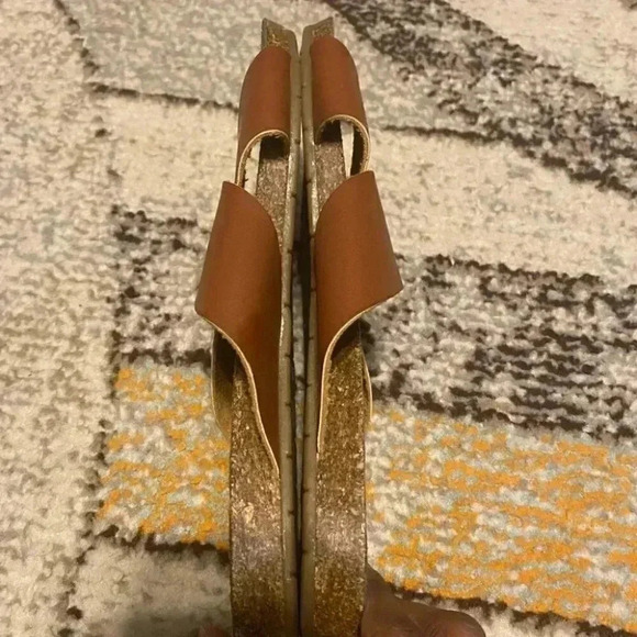 EUC Esprit Crisscross Sandals - Picture 7 of 8